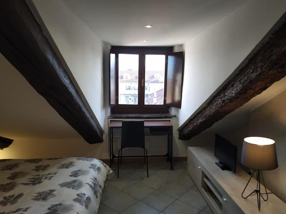 Ferienwohnung Mansarda Di Charme Con Vista Turin Exterior foto