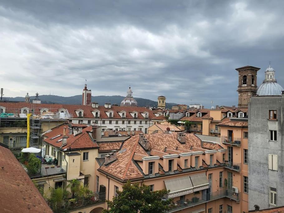 Ferienwohnung Mansarda Di Charme Con Vista Turin Exterior foto