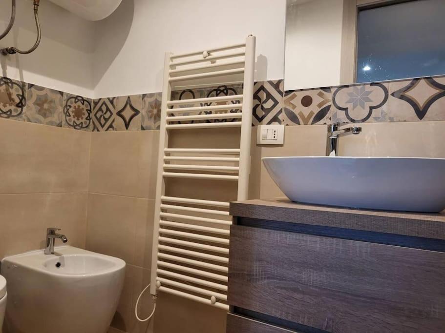 Ferienwohnung Mansarda Di Charme Con Vista Turin Exterior foto